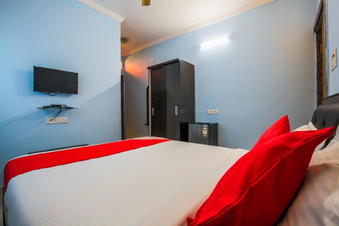 מוריג'ים Oyo 15626 The Sovva Hotel מראה חיצוני תמונה
