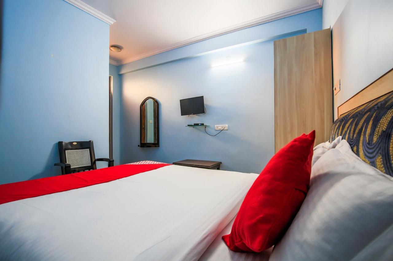 מוריג'ים Oyo 15626 The Sovva Hotel מראה חיצוני תמונה