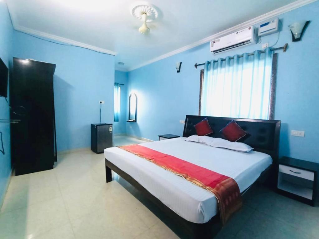 מוריג'ים Oyo 15626 The Sovva Hotel מראה חיצוני תמונה