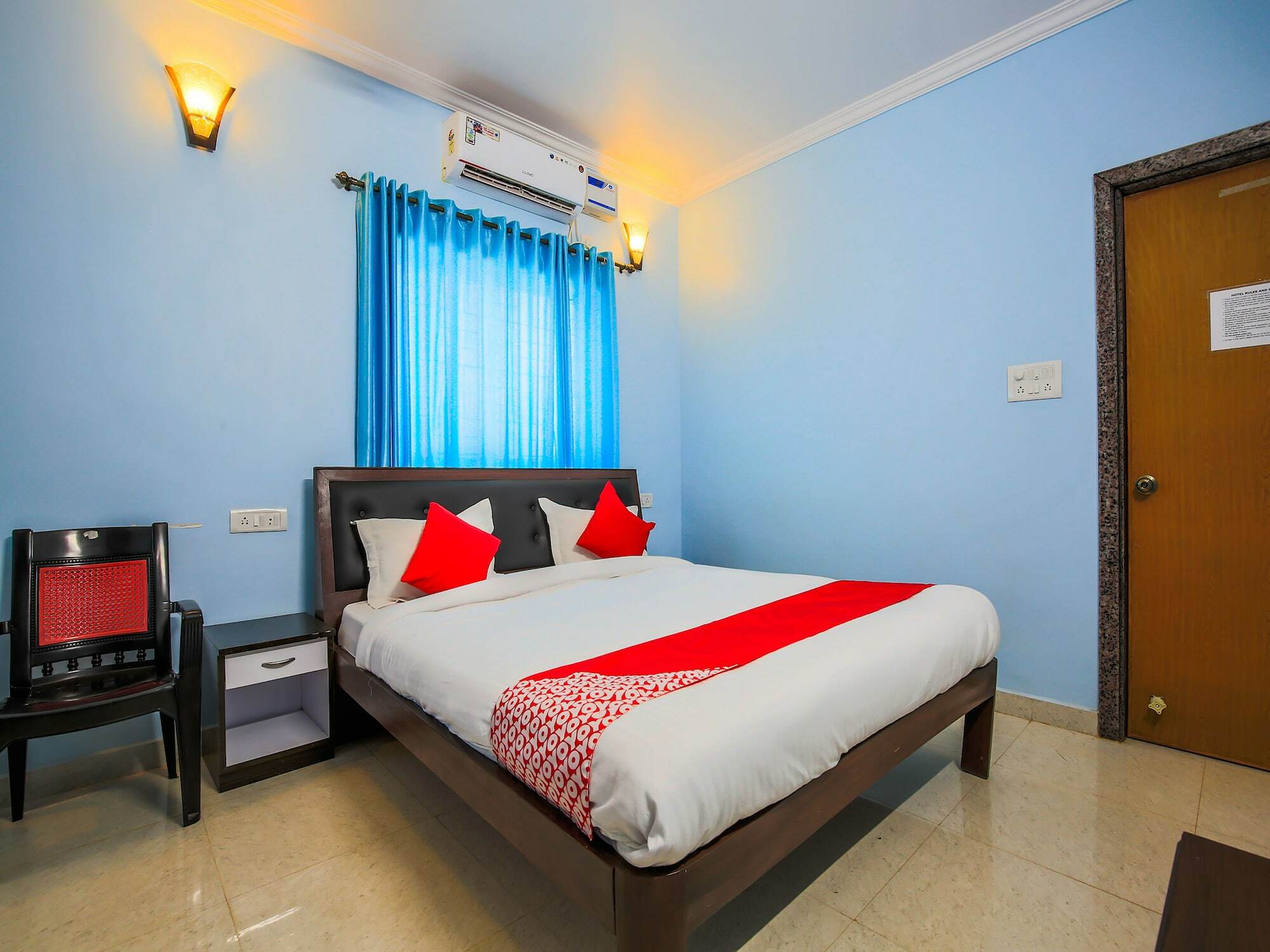 מוריג'ים Oyo 15626 The Sovva Hotel מראה חיצוני תמונה
